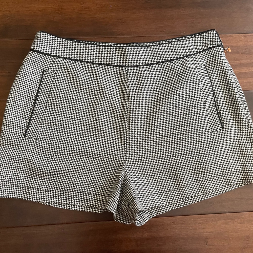 Forever 21 Women’s Gray Black Dress Chino Casual Cotton Blend Shorts Size L